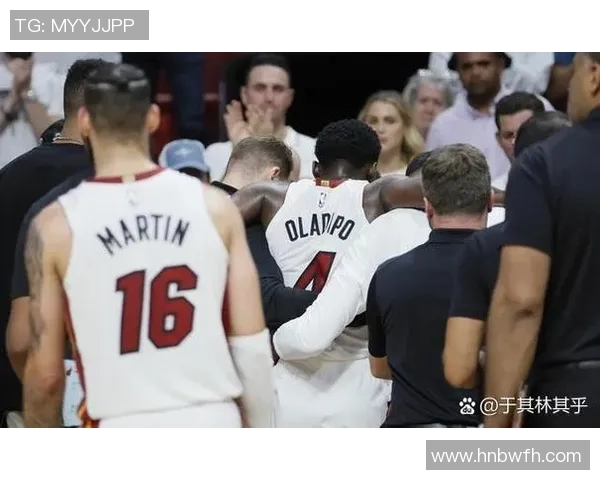 勇士与灰熊激战12月21日NBA赛场精彩对决引发球迷热议